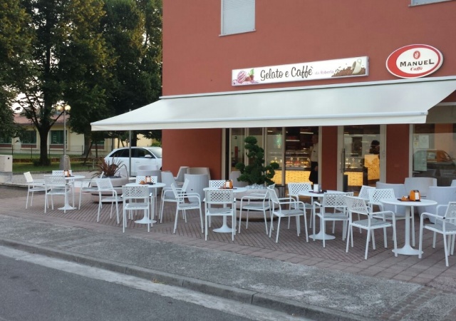 Padua Italien, Garten-Metallmöbel DORIAN