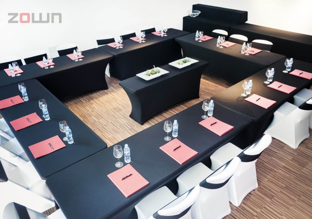 Sitzungszimmer, Norman-Stühle, Zown Maxchief